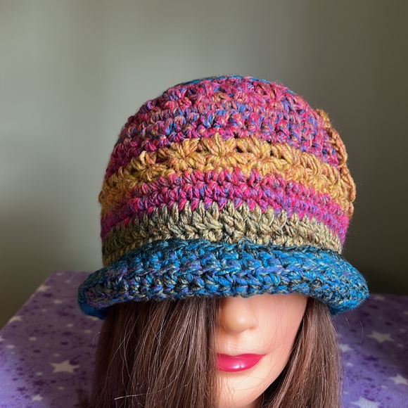 Crochet flower adjustable rolled rim acrylic yarn medium new - Picture 7 of 7